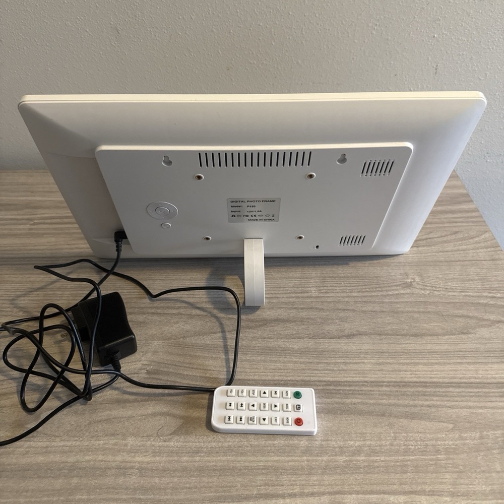 15 Inch Digital Picture Frame W Remote Tested Working White Display - Picture 5 of 5
